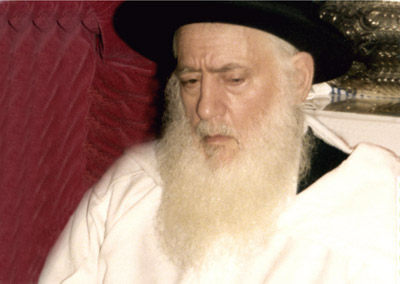 Rabbi Moche Aharon Pinto width=
